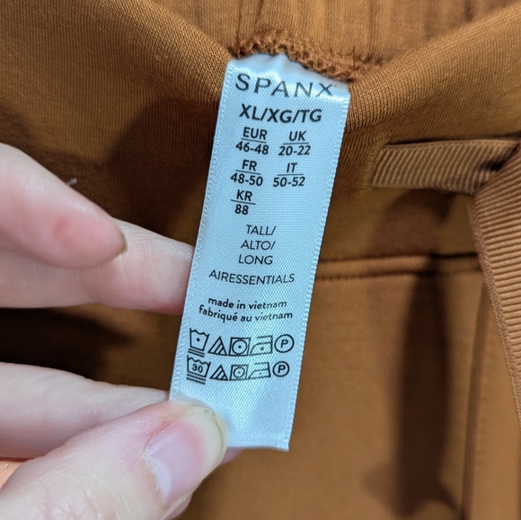 Spanx Women's 50239T Size XL Tall Butterscotch Air Essentials Wide Leg Pants NWT - Picture 5 of 6